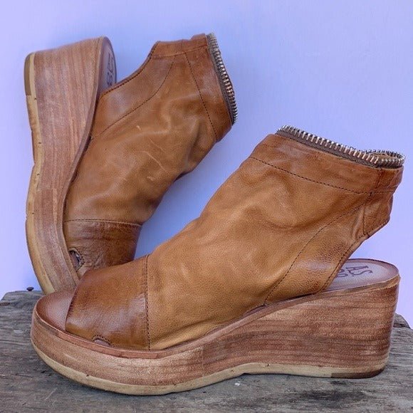 A.S.98 Naylor Wedge Platform Camel Tan Leather Zippered Sandals - Botablu