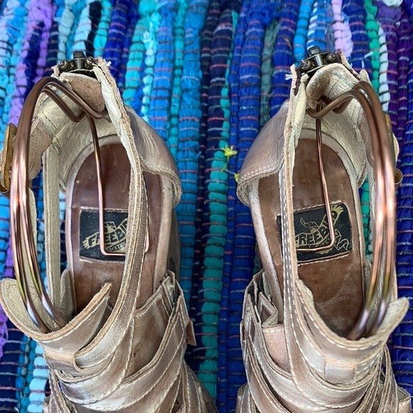 FREEBIRD BY STEPHEN Claw Strappy Boho Western Tan Leather Sandals - Botablu