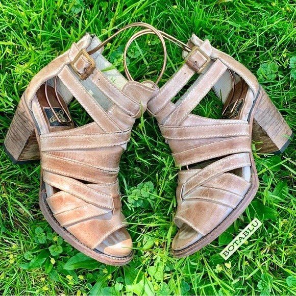FREEBIRD BY STEPHEN Claw Strappy Boho Western Tan Leather Sandals - Botablu