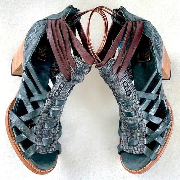 FREEBIRD BY STEVEN Freebird Penny Blue Brown Strappy Gladiator Sandals Size 8 - Botablu