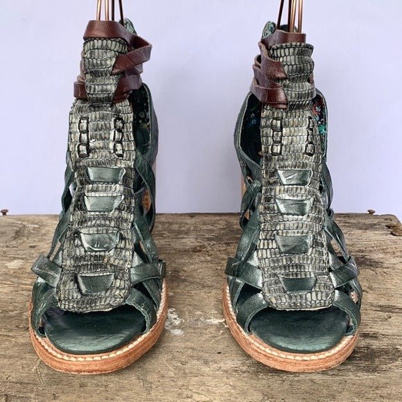 FREEBIRD BY STEVEN Freebird Penny Blue Brown Strappy Gladiator Sandals Size 8 - Botablu