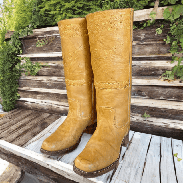 FRYE Campus Stitching Horse Banana Cowboy Boots - Botablu