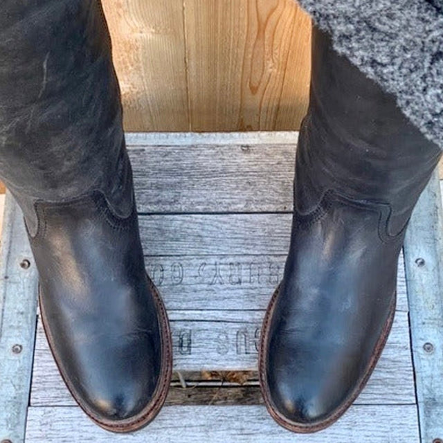 FRYE Shearling Lined Tall Black Leather Fall Winter Boots - Botablu