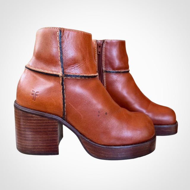 FRYE Villager Zip Y2K Platform Chunky Heel Ankle Boots – Cognac Leather - Botablu