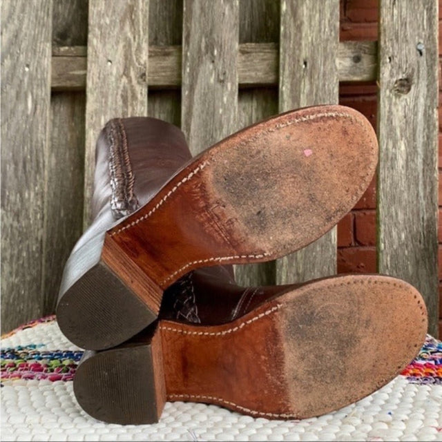 FRYE Vintage Braided Sabrina Campus Tall Knee High Walnut Brown Leather Boots - Botablu