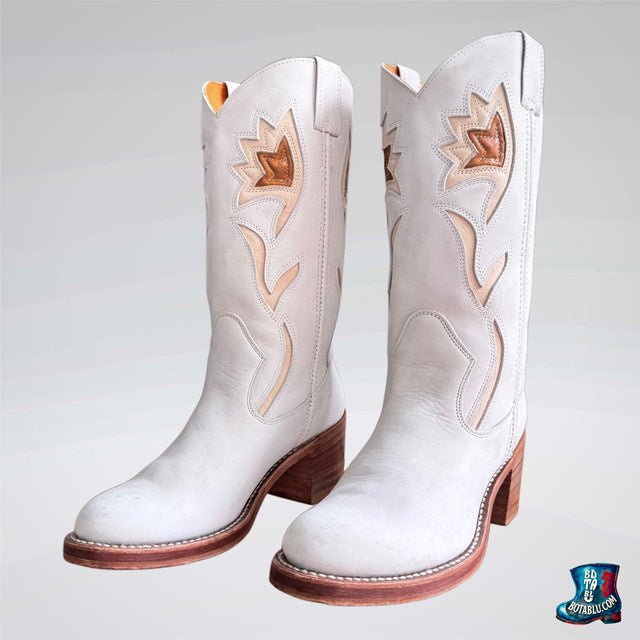 FRYE Vintage Sabrina Flower White Cowboy Boots - Botablu