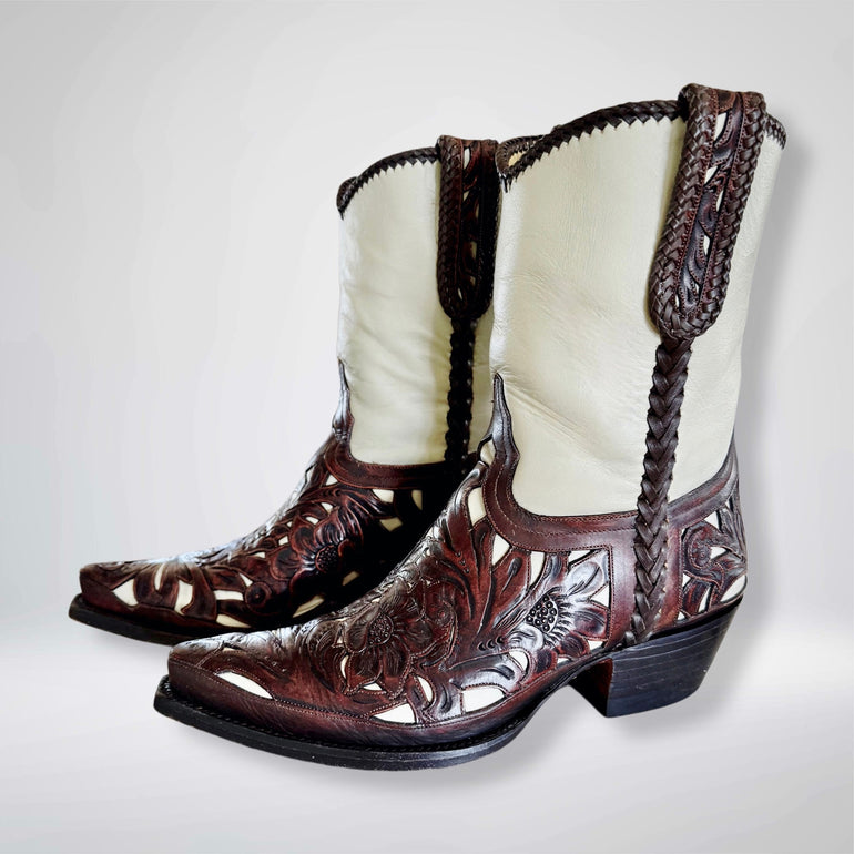 Handmade Western Boots | Custom Vintage Cowboy Boots | Botablu